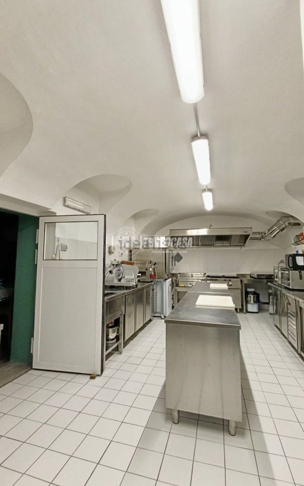 locale di sgombero in vendita a Giaveno