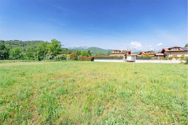 casa indipendente in vendita a Giaveno in zona Villa