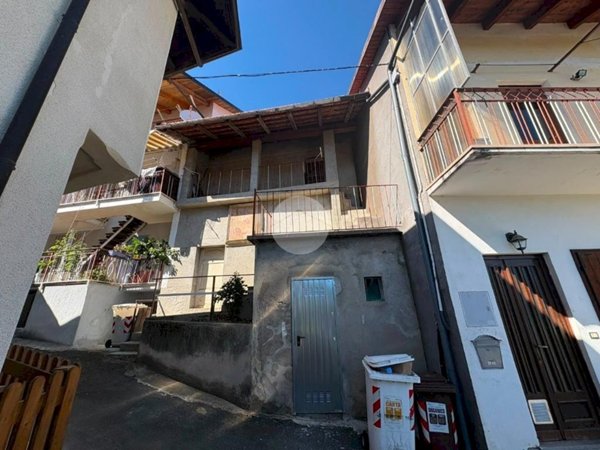 casale in vendita a Giaveno