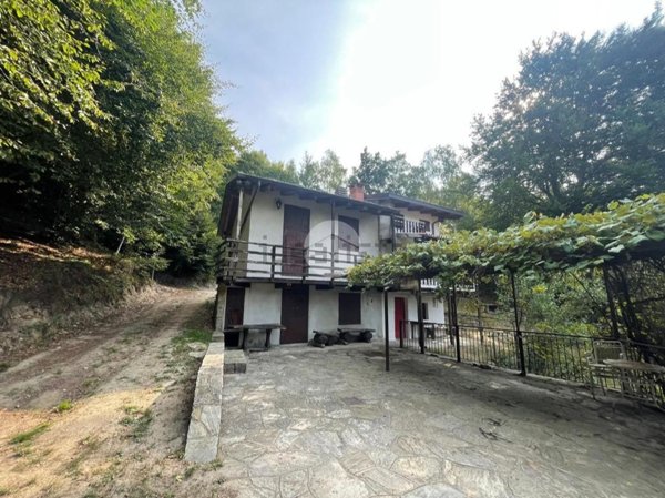 appartamento in vendita a Giaveno in zona Maddalena