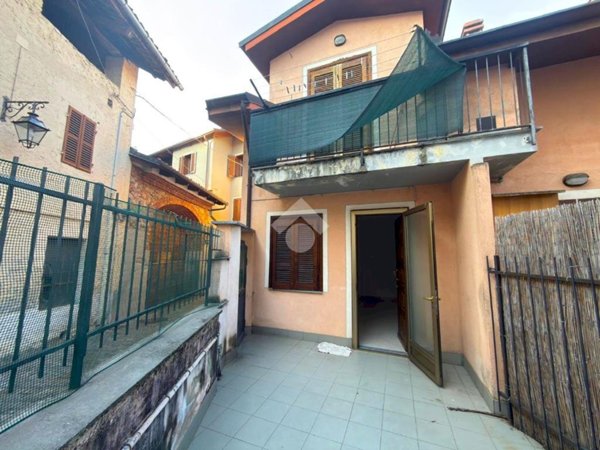 appartamento in vendita a Giaveno in zona Colpastore