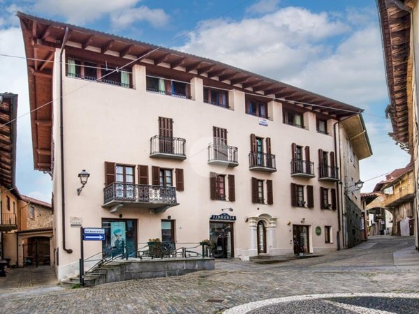 appartamento in vendita a Giaveno in zona Colpastore