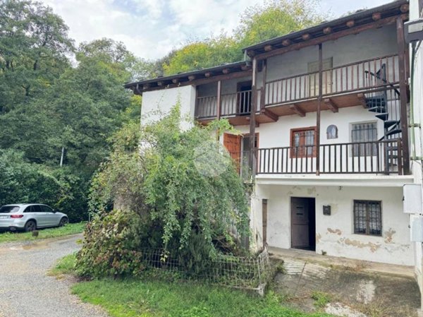 casa indipendente in vendita a Giaveno in zona Alpe Colombino