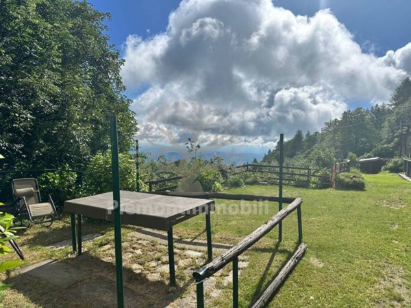 intera palazzina in vendita a Giaveno in zona Chiarmetta