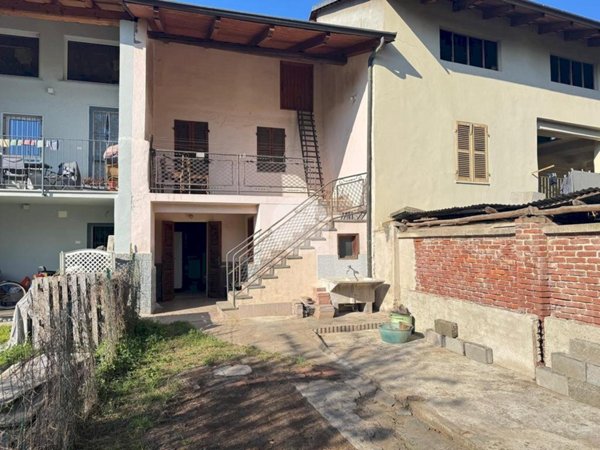 casa semindipendente in vendita a Giaveno