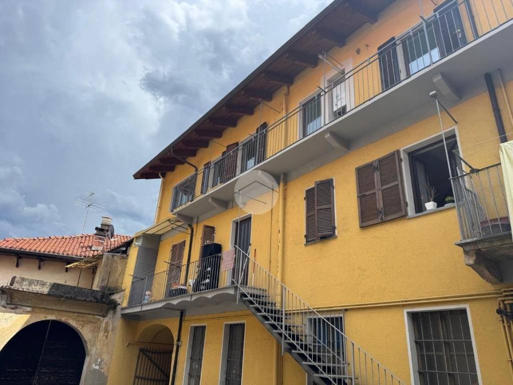 appartamento in vendita a Giaveno in zona Colpastore