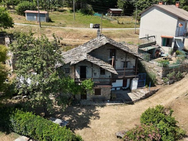 casa indipendente in vendita a Giaveno