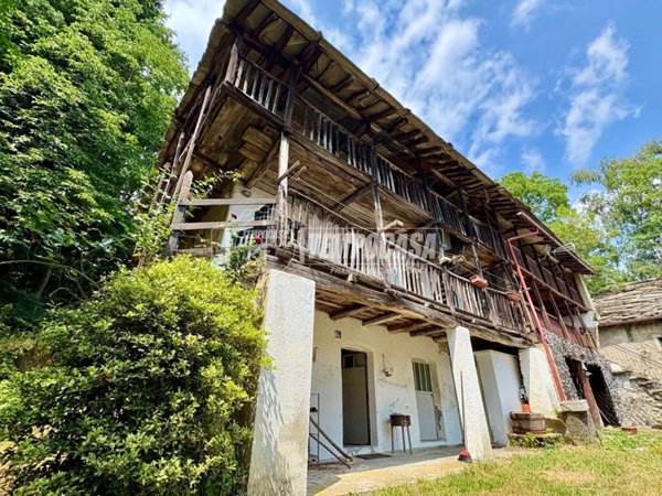 casale in vendita a Giaveno