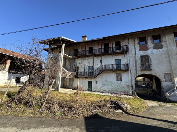 appartamento in vendita a Giaveno in zona Alpe Colombino