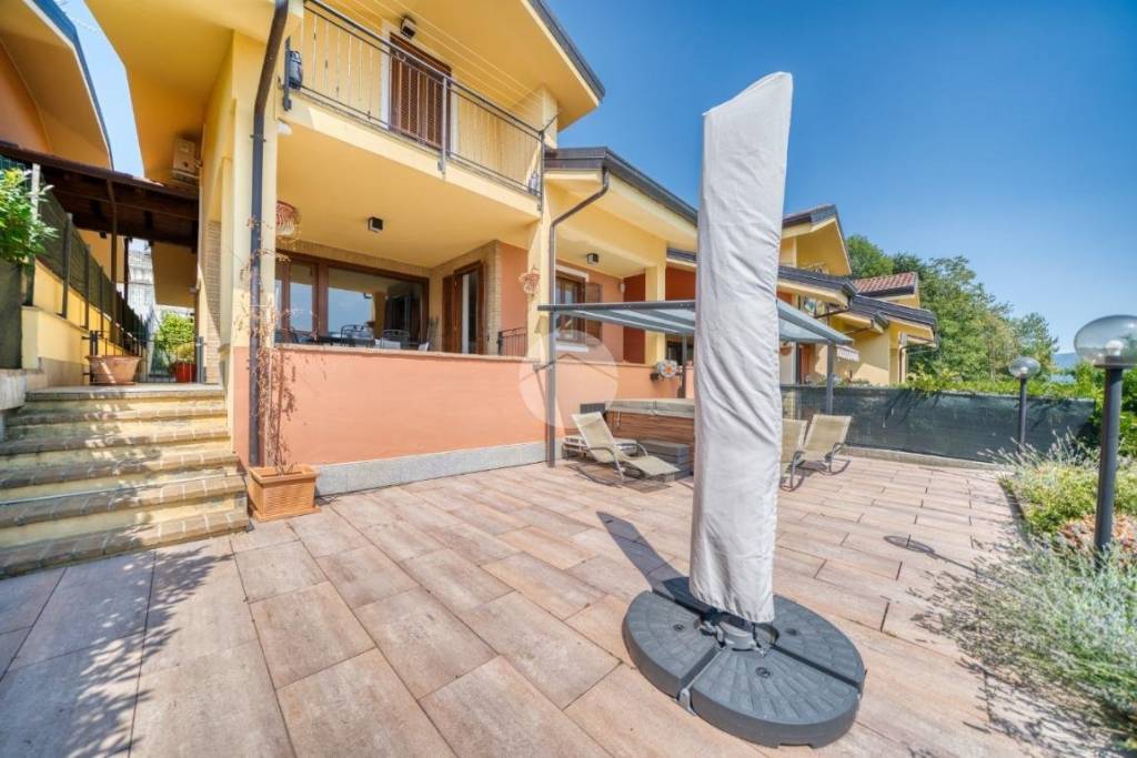 casa indipendente in vendita a Giaveno in zona Villa