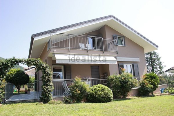 casa indipendente in vendita a Giaveno in zona Villa