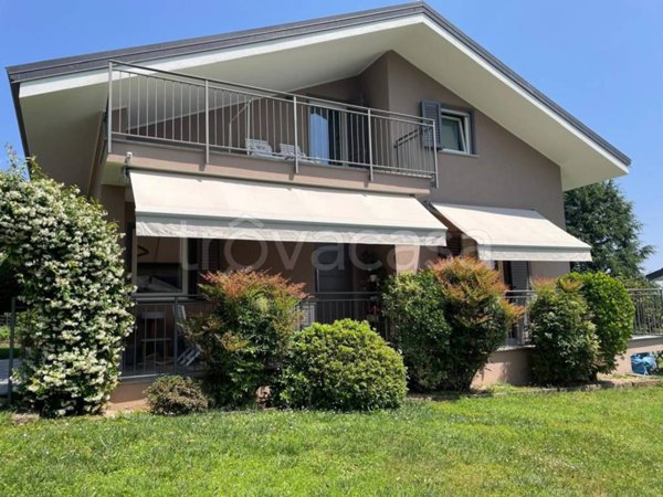 casa indipendente in vendita a Giaveno in zona Villa
