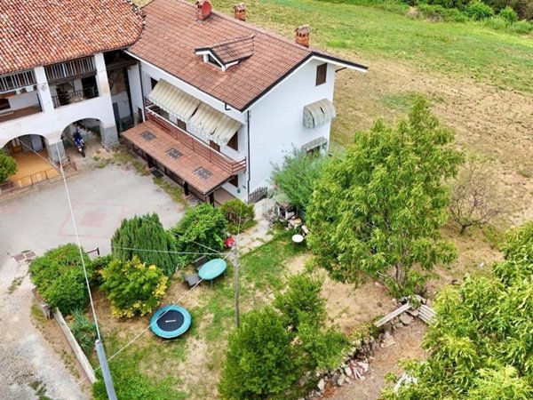 casa indipendente in vendita a Giaveno