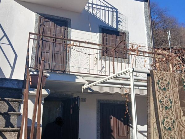 casa indipendente in vendita a Giaveno in zona Alpe Colombino