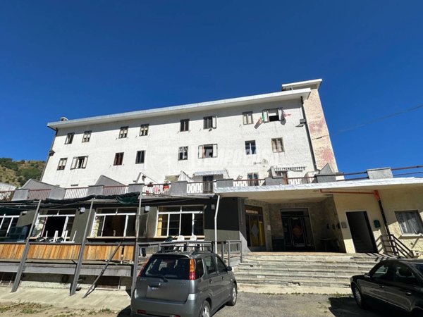 ufficio in vendita a Giaveno in zona Alpe Colombino