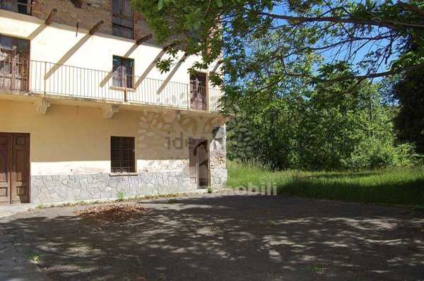casale in vendita a Giaveno