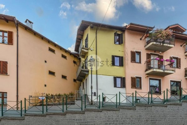 casa indipendente in vendita a Giaveno