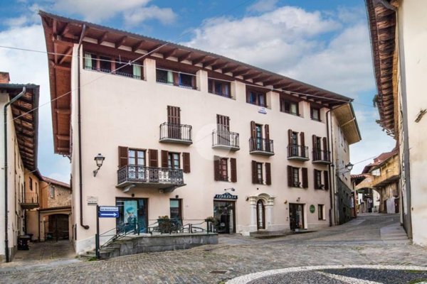 appartamento in vendita a Giaveno in zona Colpastore