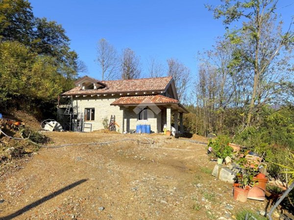 casa indipendente in vendita a Giaveno in zona Alpe Colombino
