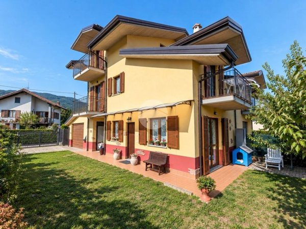casa indipendente in vendita a Giaveno
