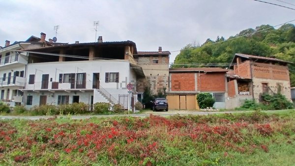 casa indipendente in vendita a Giaveno