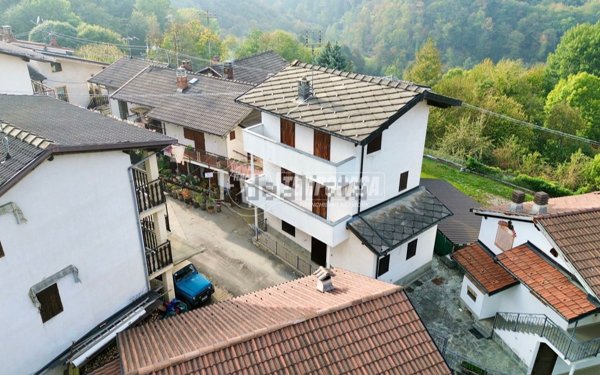 casa indipendente in vendita a Giaveno