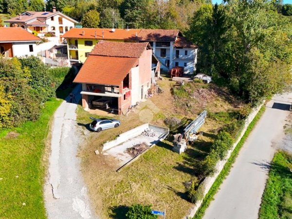 ufficio in vendita a Giaveno