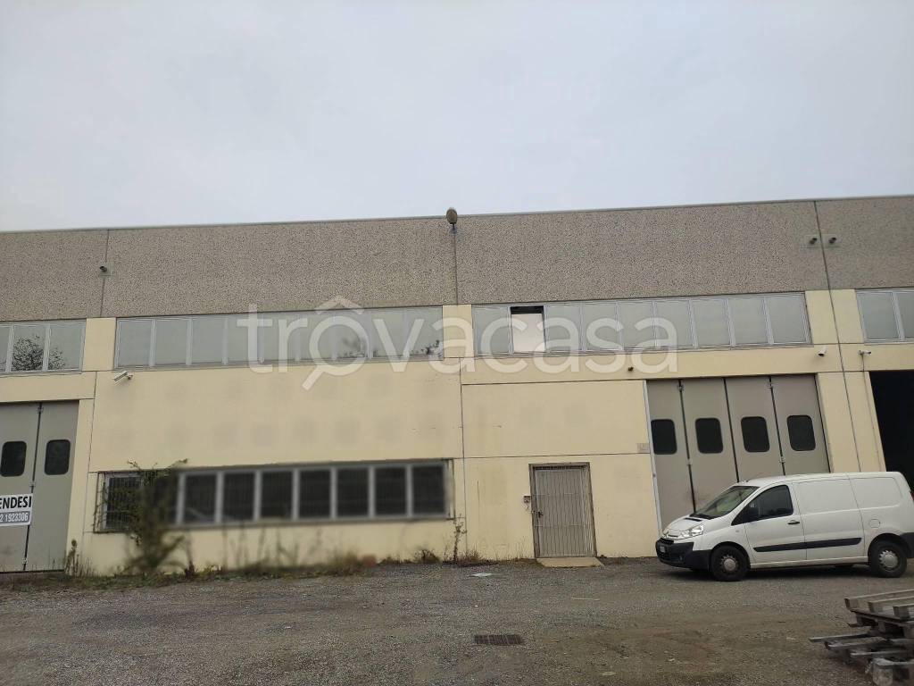 locale commerciale in vendita a Givoletto