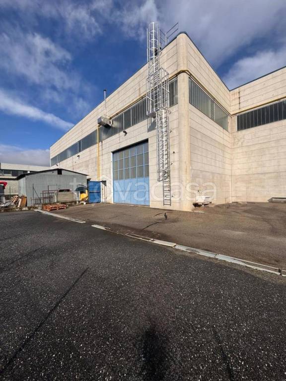 locale commerciale in vendita a Givoletto