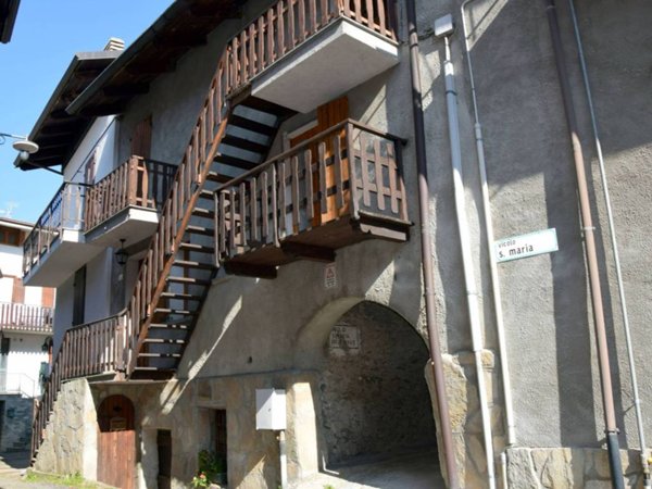 casa indipendente in vendita a Gravere