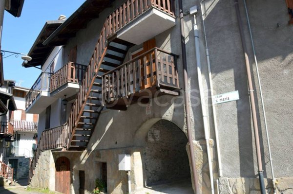 casa indipendente in vendita a Gravere