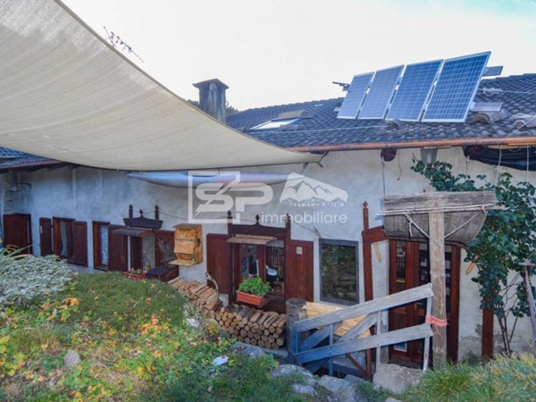 casa indipendente in vendita a Gravere