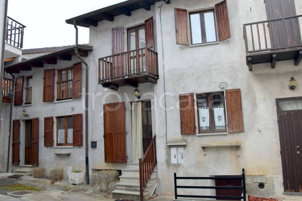 casa indipendente in vendita a Gravere