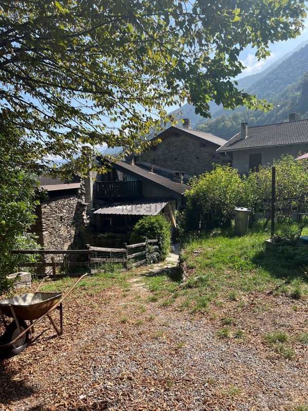 casa indipendente in vendita a Gravere