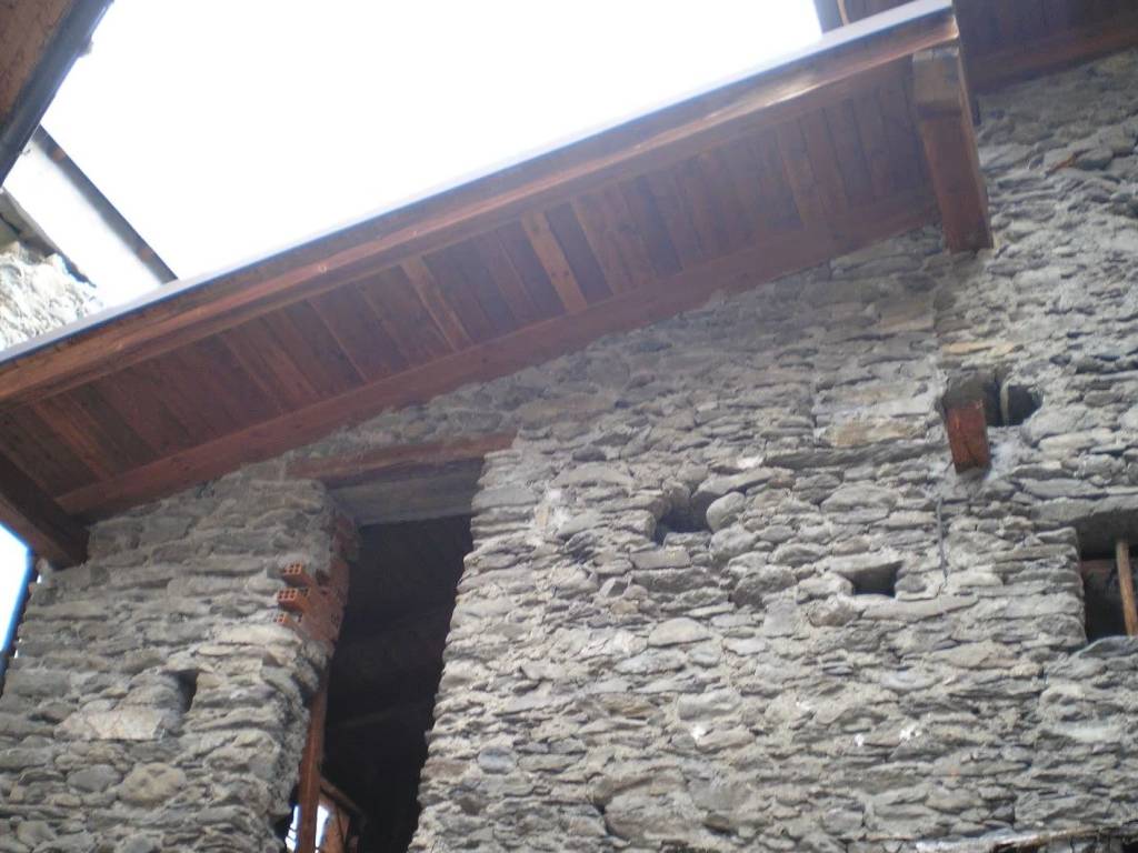 casa indipendente in vendita a Gravere