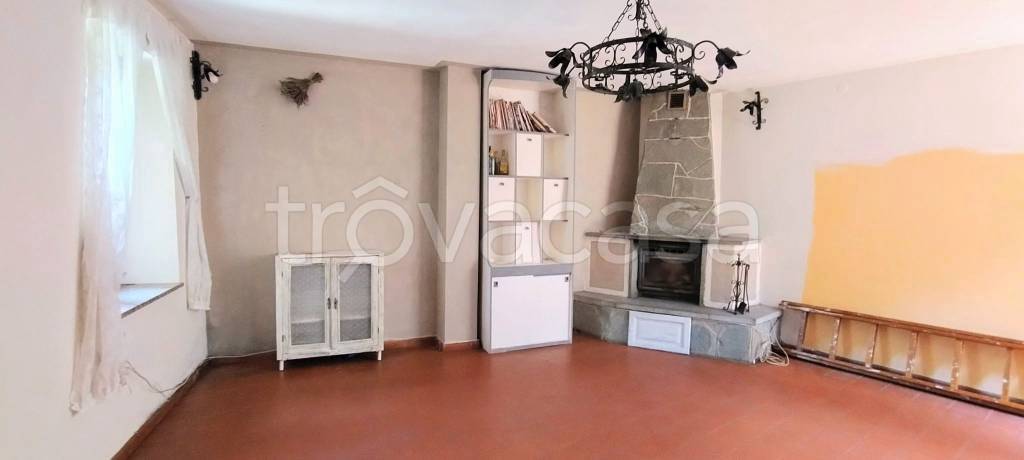 casa indipendente in vendita a Gravere