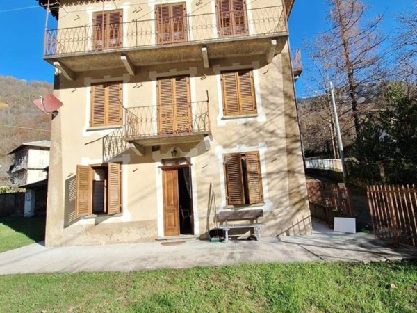 appartamento in vendita a Groscavallo in zona Pialpetta