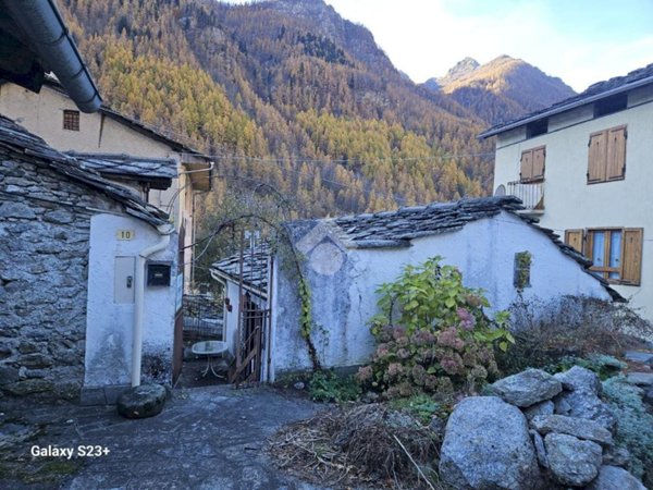 casa semindipendente in vendita a Groscavallo in zona Bonzo