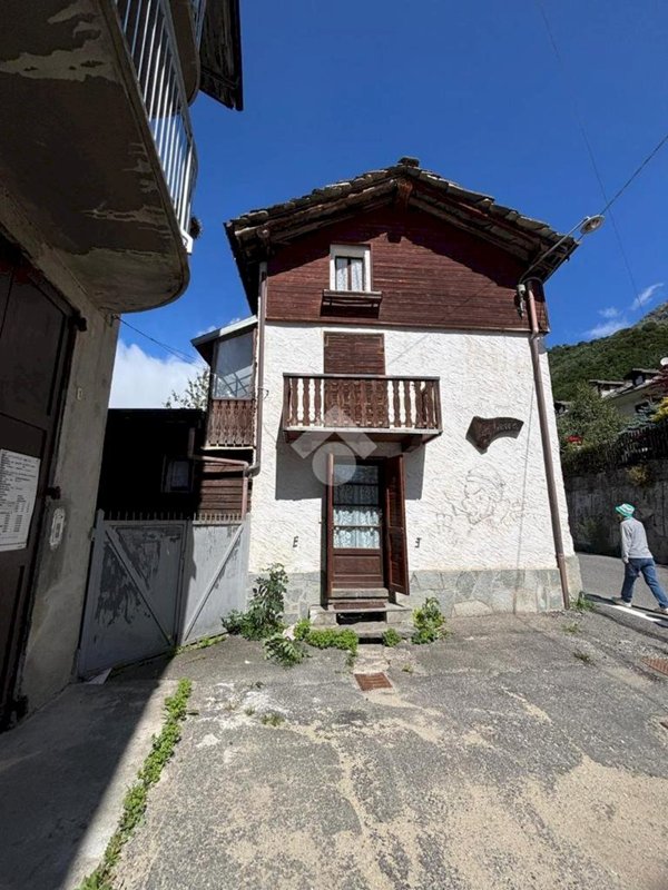 casa indipendente in vendita a Groscavallo in zona Pialpetta