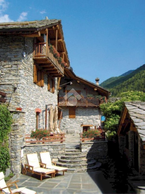 casa indipendente in vendita a Groscavallo in zona Bonzo