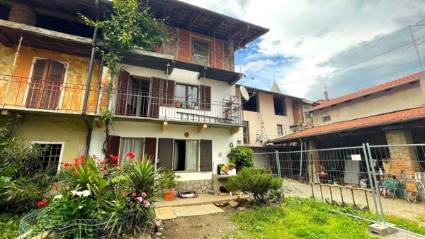 casa indipendente in vendita a Grosso