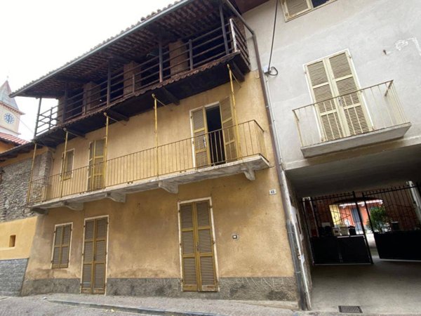 casa indipendente in vendita a Grosso