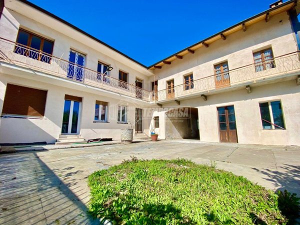 casa indipendente in vendita a Grosso