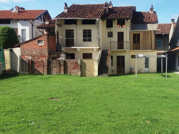 casa indipendente in vendita a Grosso