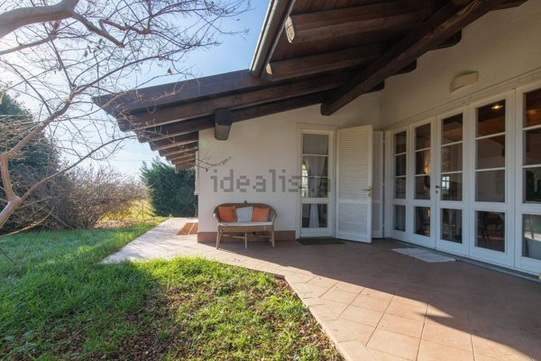 casa indipendente in vendita a Grosso