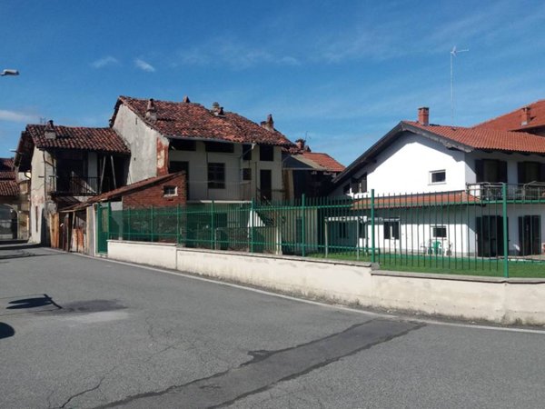 casa indipendente in vendita a Grosso