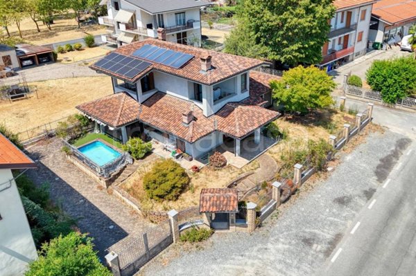 casa indipendente in vendita a Grosso