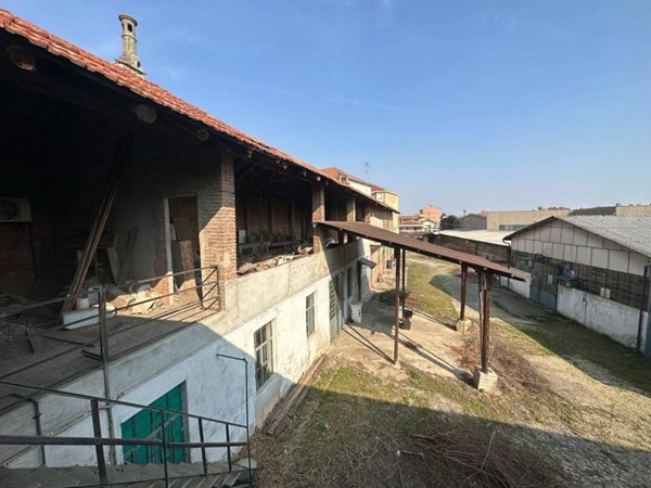 casa indipendente in vendita a Grugliasco