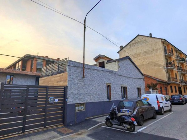 casa indipendente in vendita a Grugliasco