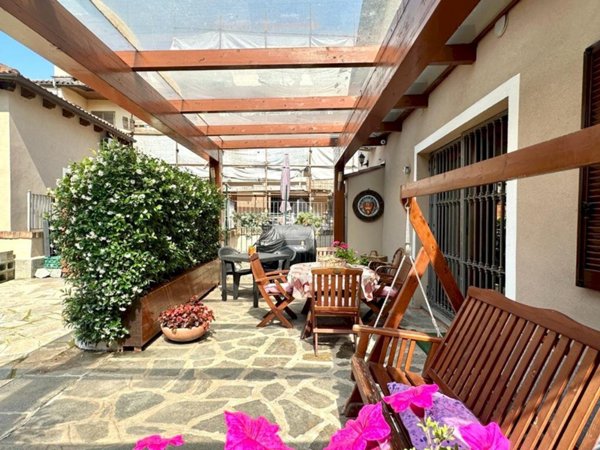casa indipendente in vendita a Grugliasco in zona Gerbido